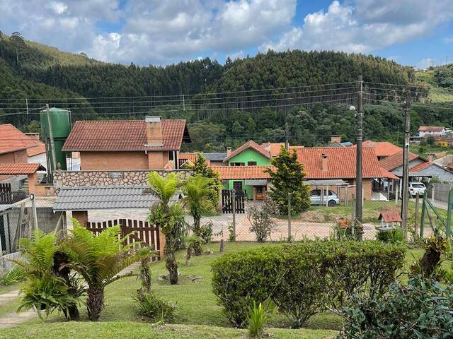 #690 - Casa para Venda em Camanducaia - MG - 2